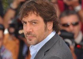 Javier Bardem, spanish rockstar dans "Glee" - %%sitename%%