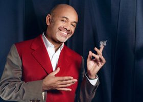 Christian Louboutin marche dans les pas de Cendrillon ! - %%sitename%%