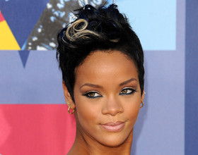rihanna-autobiographie