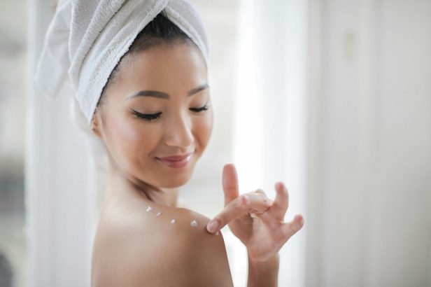 soin-peau-quelles-habitudes-adopter-avec-une-peau-sensible