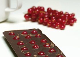 Vidéo : tablette de chocolat noir aux feuilles de sauge - %%sitename%%