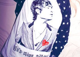 Wanted : le tee-shirt Chuck Bass - %%sitename%%