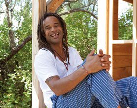 yannick-noah-et-bourjois-soins-bio