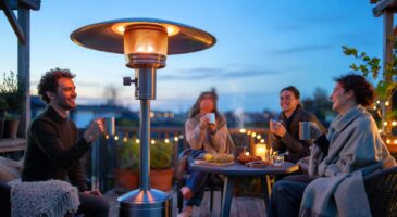 Voici le parasol chauffant 12000 W chez Conforama en novembre 2025, à prix cassé, qui promet des soirées dehors mémorables