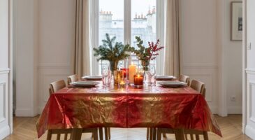 Noël : chez MaxiBazar, cette nappe rouge et dorée à moins de 10 € fait scandale, les fans de déco se l'arrachent