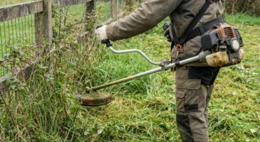 Cette débroussailleuse thermique 2 en 1 à moins de 100 € chez Cdiscount va bouleverser vos travaux de jardinage